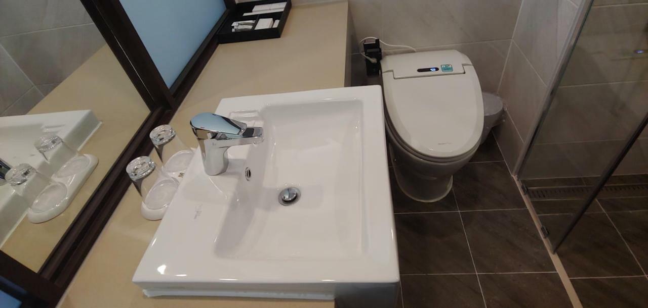 Western Bay Marina Hotel 平沢市 エクステリア 写真