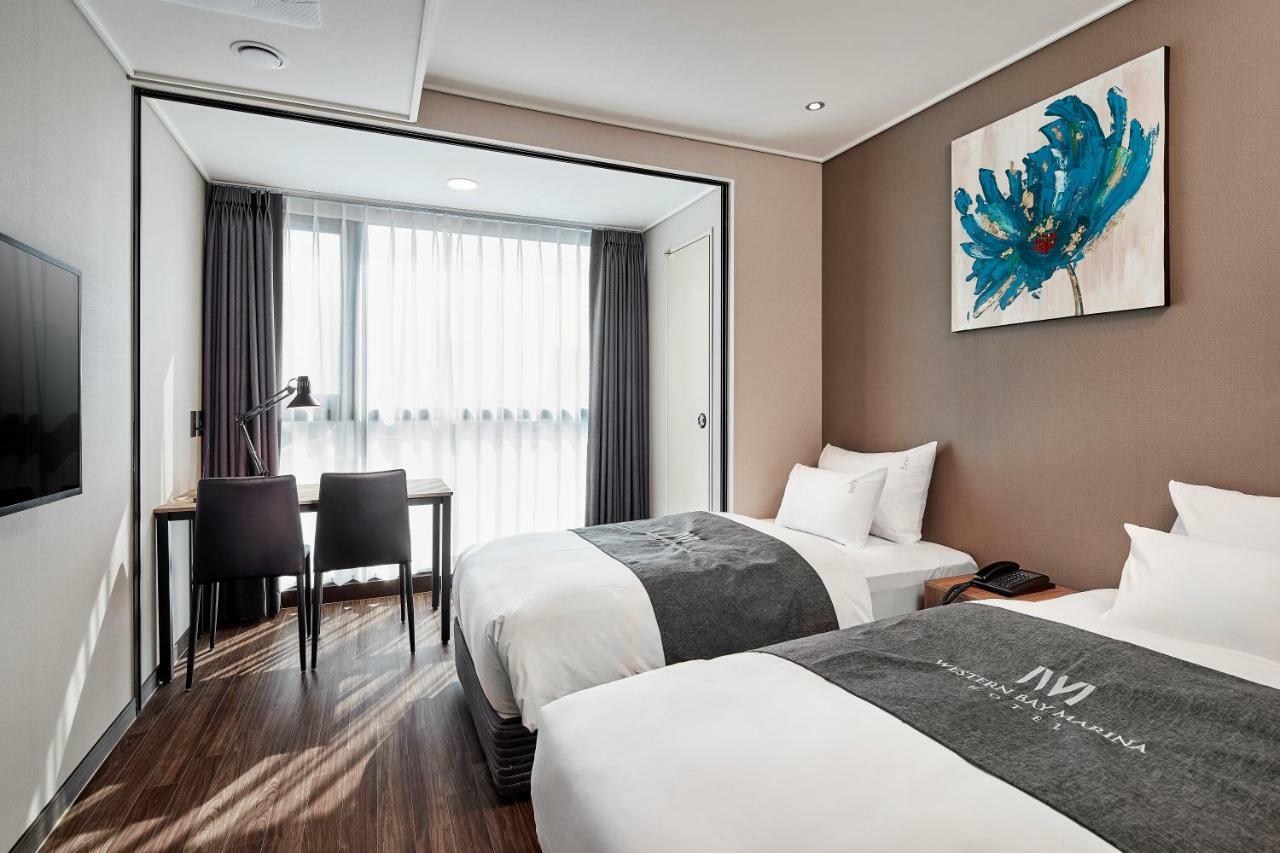 Western Bay Marina Hotel 平沢市 エクステリア 写真